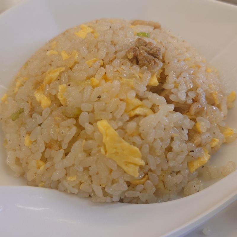 半チャーハン(味の紅龍)