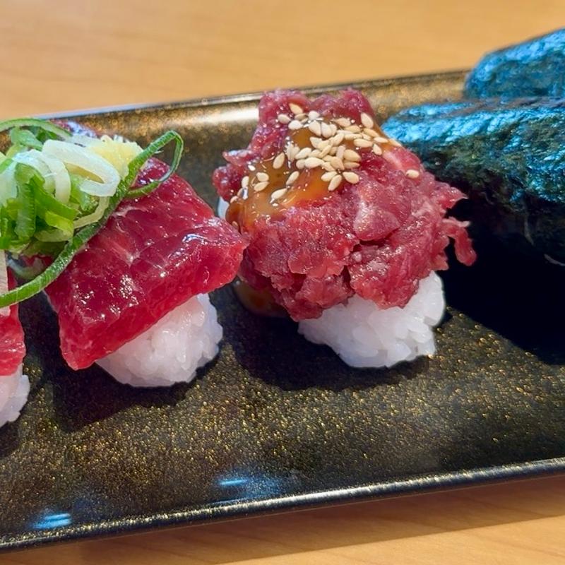 馬刺し食べ比べ(赤身、馬刺しユッケ、ねぎとろ細巻き)(スシロー 八千代高津店)