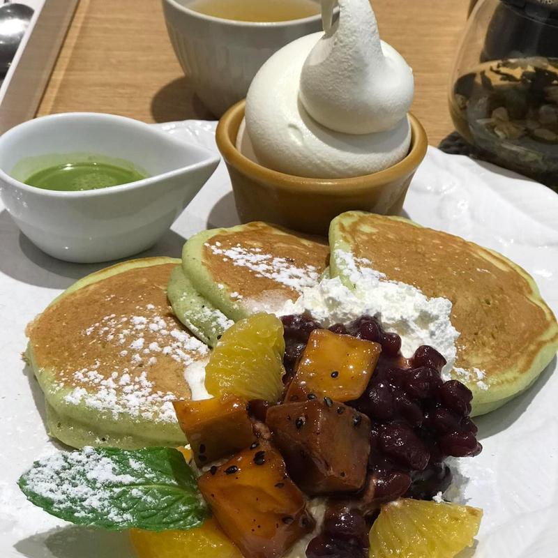 豆乳ソフトクリーム 抹茶パンケーキセット(茶青花 阪急三番街店)