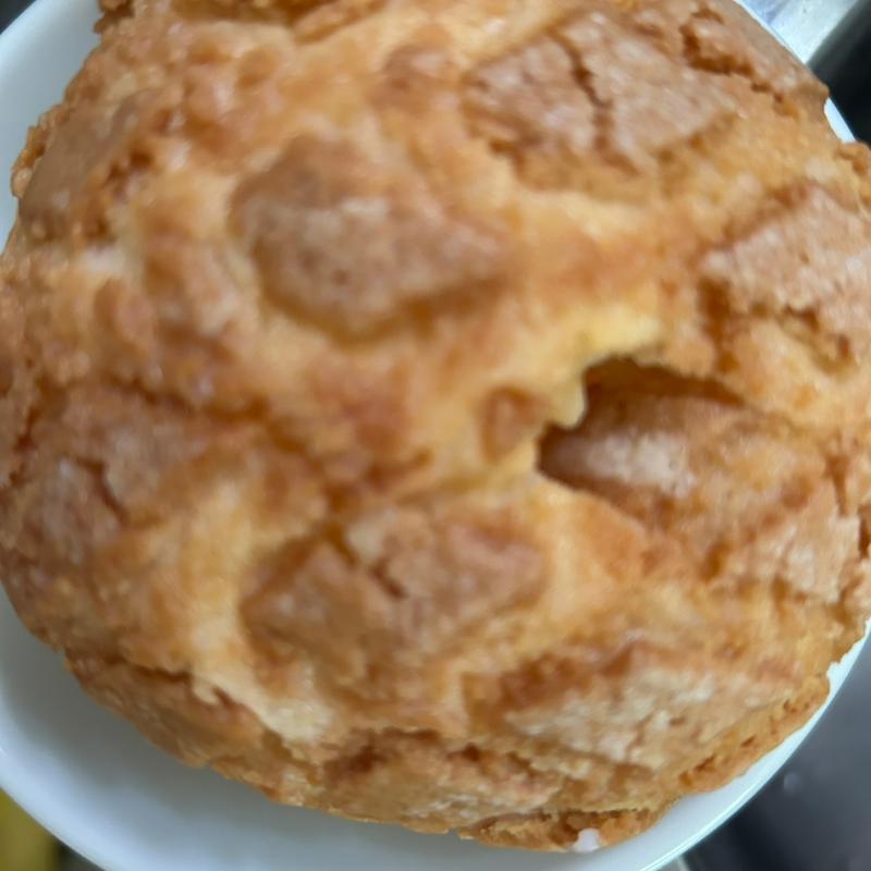 まるでメロンパンみたいなシュークリーム(ローソン 札幌オーロラタウン店)