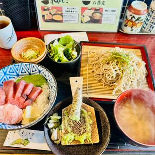 マグロ丼セット(わさび居酒屋 あな蔵 浦和店)