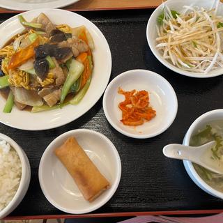 木耳と玉子と豚肉炒めランチ(台湾料理 萬福)