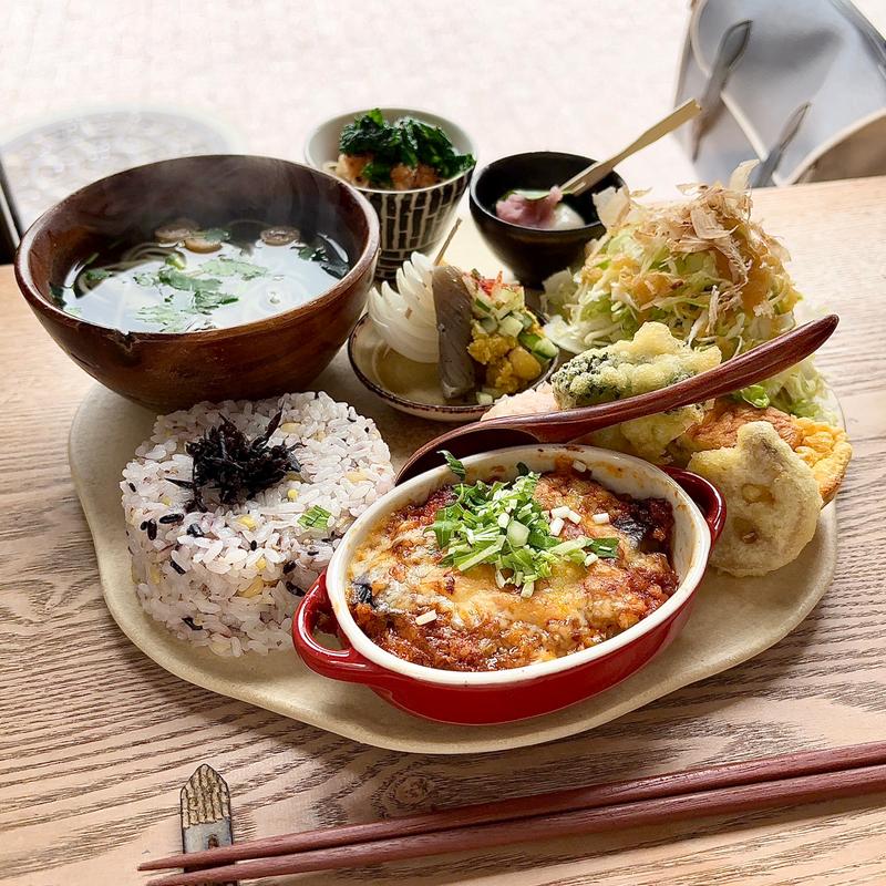 ご飯プレート (メメントモリ （mement mori）)