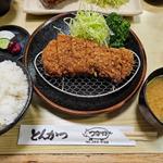 大ロースカツ定食