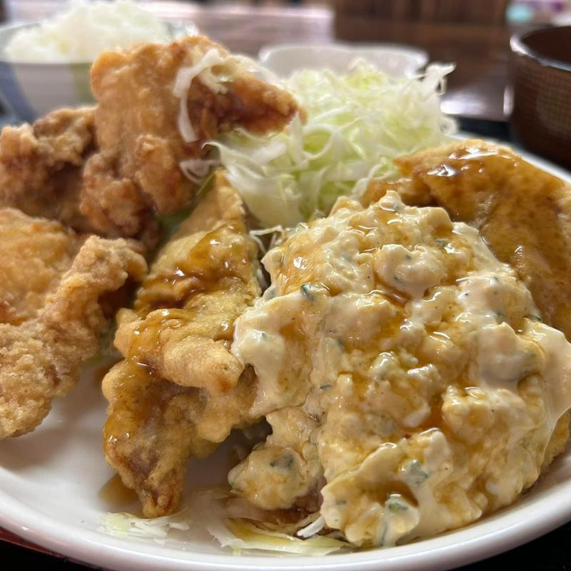 チキン南蛮と唐揚げのコンボ定食(くわっちぃ食堂 青空)
