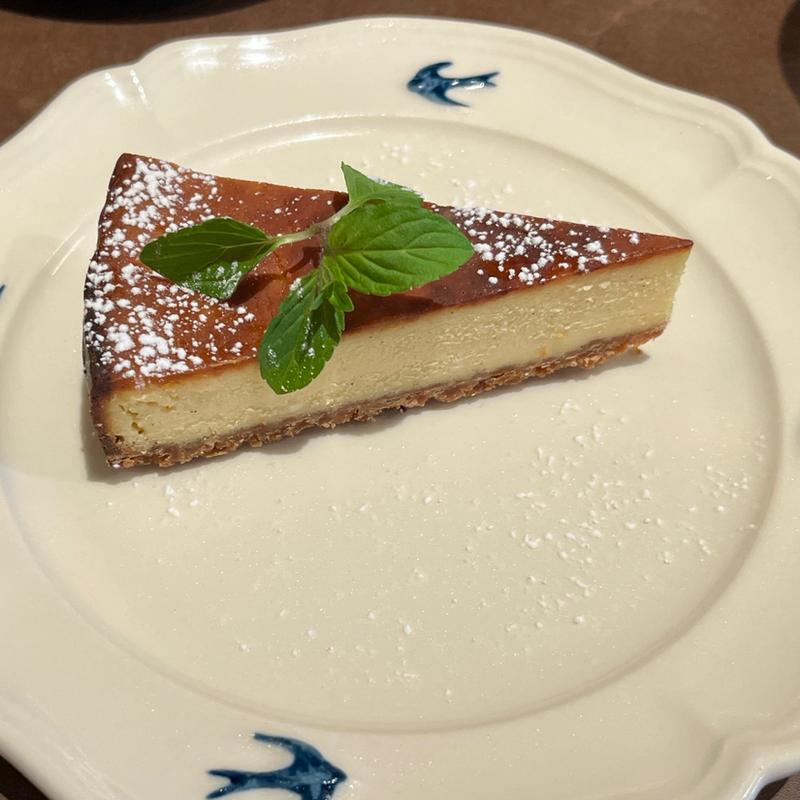 ベイクドチーズケーキ(OJIMA DINING)
