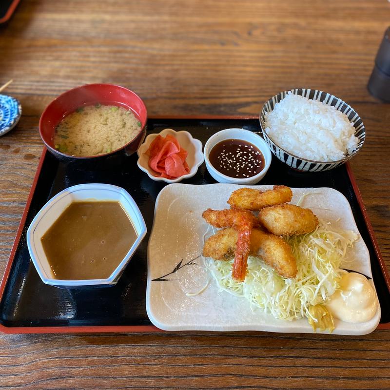 ミックスフライ定食(ゴーゴー食堂 ぷらっと店)