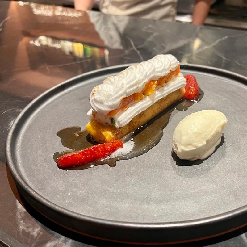 ブラッドオレンジのクレープ(relevé dessert ルルベ デセール東麻布)