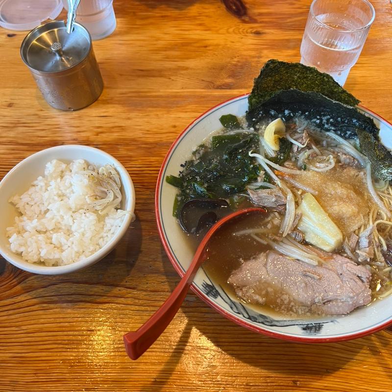 野菜ラーメン　半ライス(椿　ラーメンショップ 木立店 )
