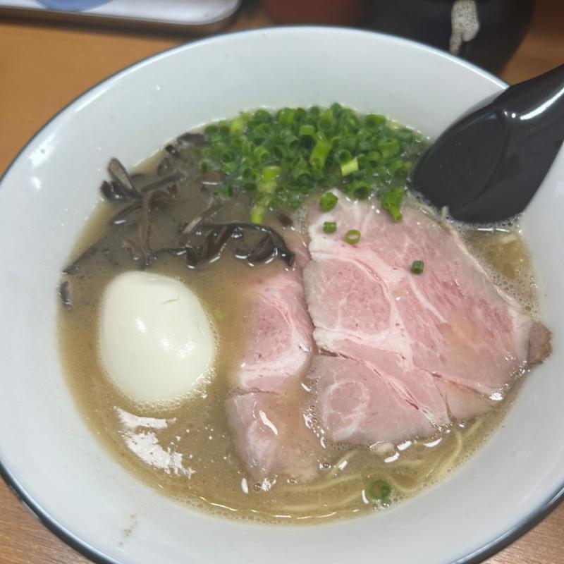 魚介とんこつラーメン（味玉トッピング）(ラーメンTonTon)