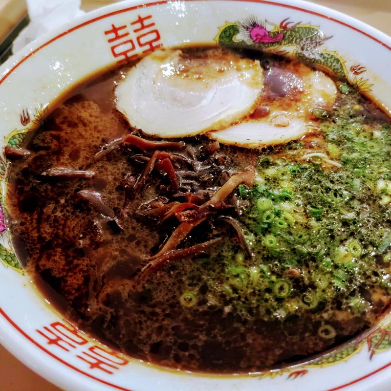 黒マー油とんこつラーメン(博多だるま イオンレイクタウンkaze店

)