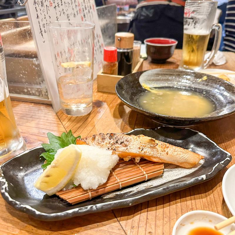 鮭ハラス塩焼き(酒場 やまと)