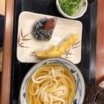 かけうどん　イカ天麩羅　梅おにぎり(丸亀製麺足利)