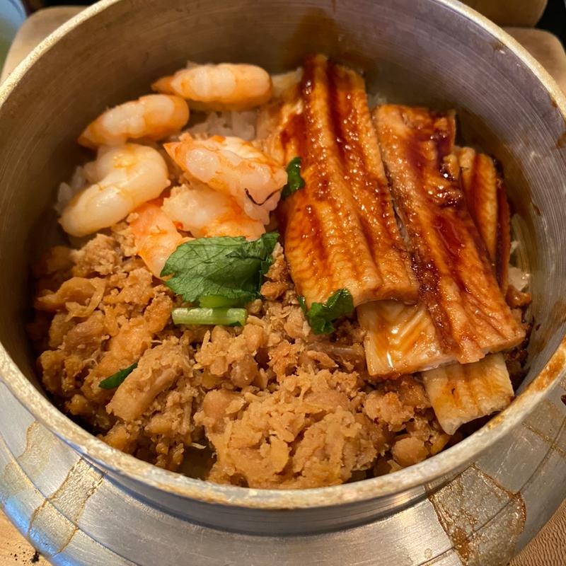 穴子三色釜めし(鳥ぎん 本店)