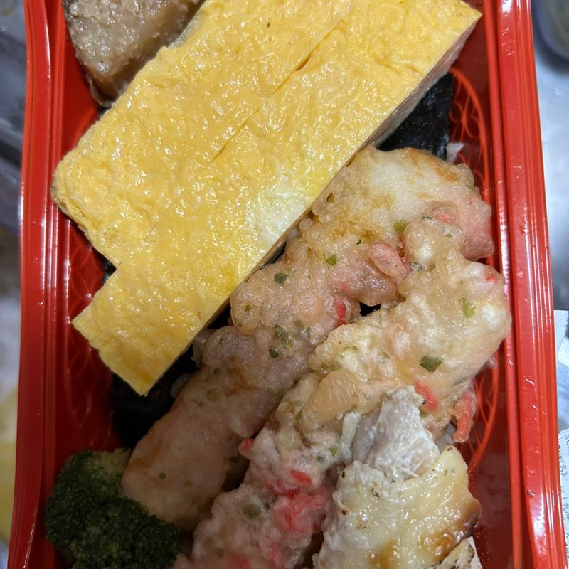 きのこご飯と卵焼き弁当(農家の息子 オーロラタウン店)