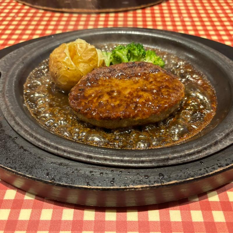 ハンバーグステーキ（S120g/M180g/L240g）(神田グリル 日比谷シャンテ店)