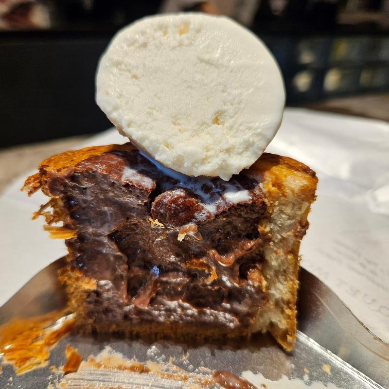 チョコレートのフラン ミルクジェラート(PAQUET MONTÉ パケモンテ)