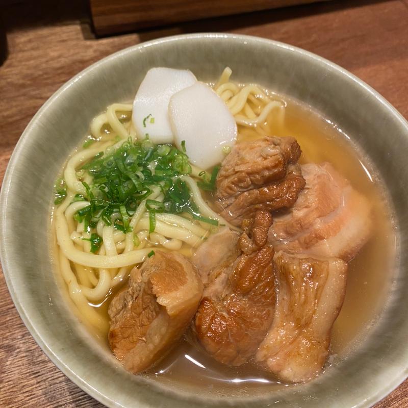 ラフティそば(沖縄そば やんばる （おきなわそば・やんばる）)