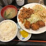 生姜焼きと唐揚げのハーフ定食(もみじ)