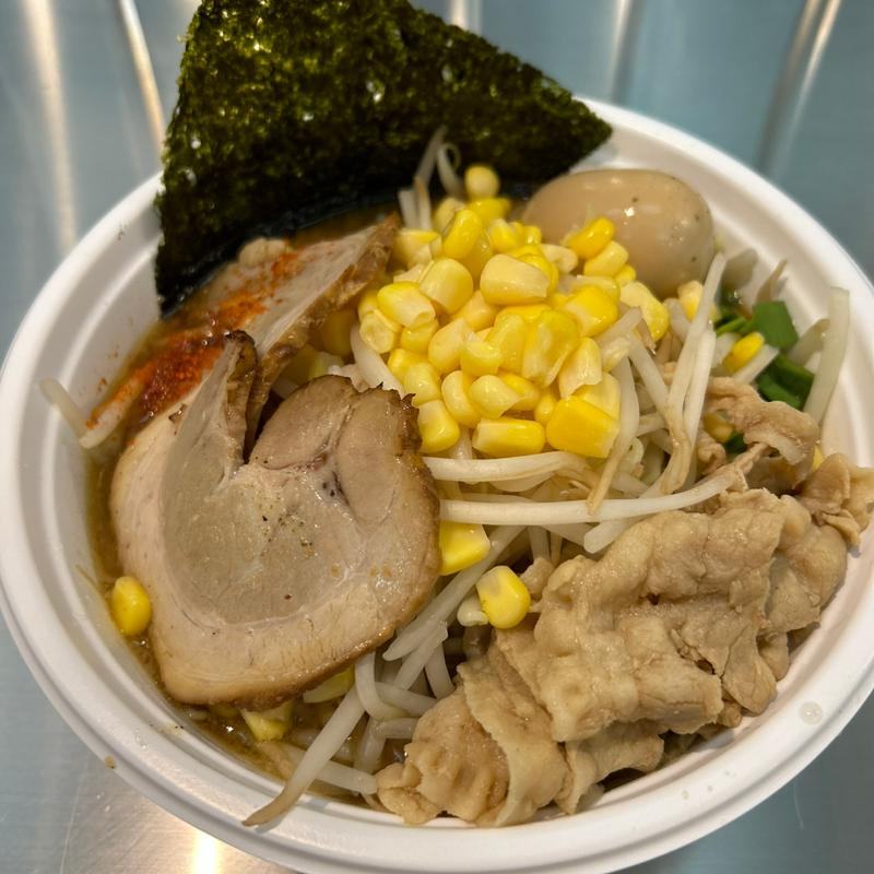 中山スペシャルみそらーめん(ど・みそ JRA中山競馬場店)