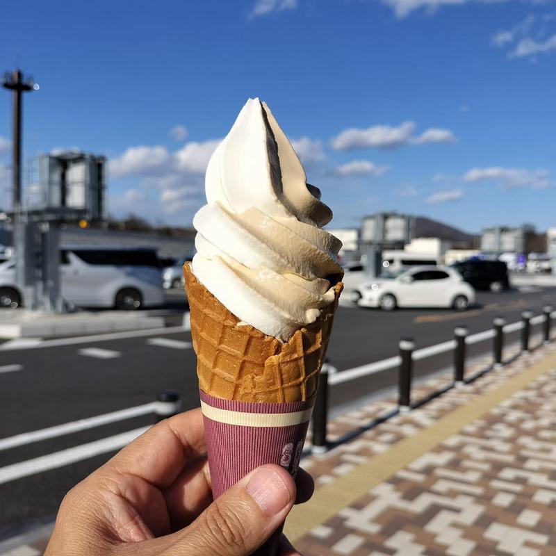 栃木コーヒー牛乳&栃木3.6牛乳MIX(佐野サービスエリア（下り線）レストラン・スナックコーナー （サノサービスエリアクダリセンレストラン・スナックコーナー）)