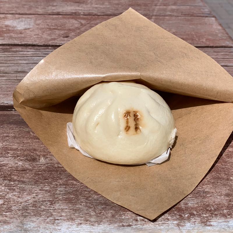 富士桜ポークまん(桜織のりとるきっちん （サオリノリトルキッチン【旧店名】道の駅「富士吉田」ソフトクリーム）)