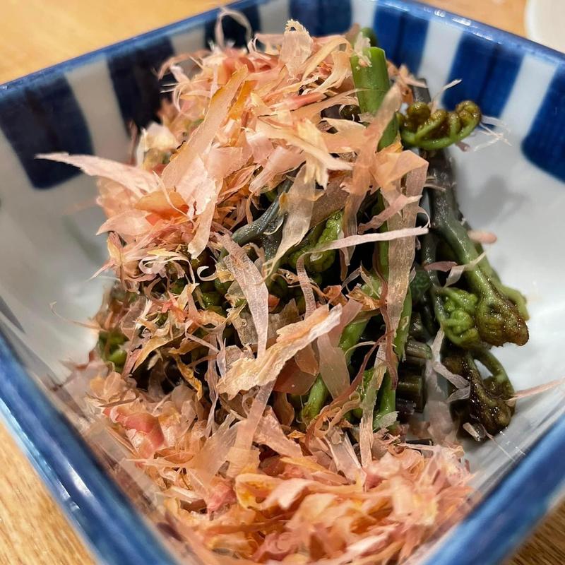 わらびのお浸し(わくい亭)