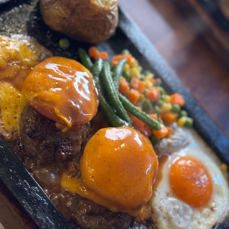 焼きトマトハンバーグ(ゴールドラッシュ 本店 )