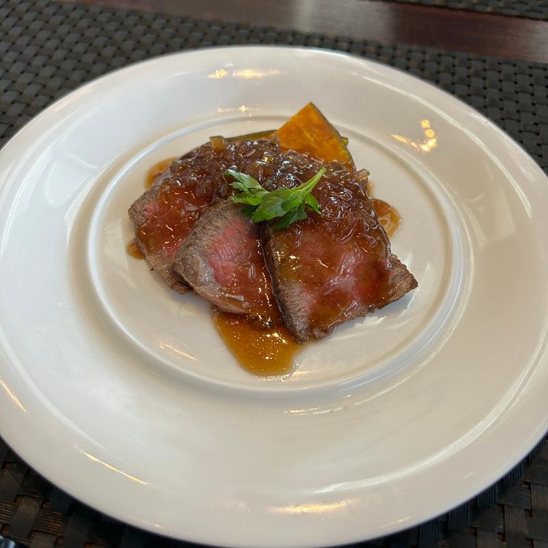 牛モモのステーキ(星空の中へ )