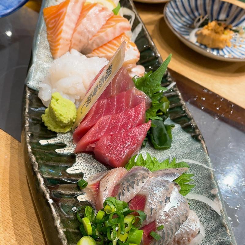 お刺身五点盛り(豊洲本まぐろと炭焼きパラダイスshigi38)