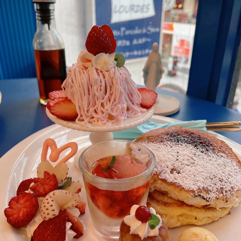 苺だらけのブリュレプレート(CAFE　LOURDES （ルルド）)