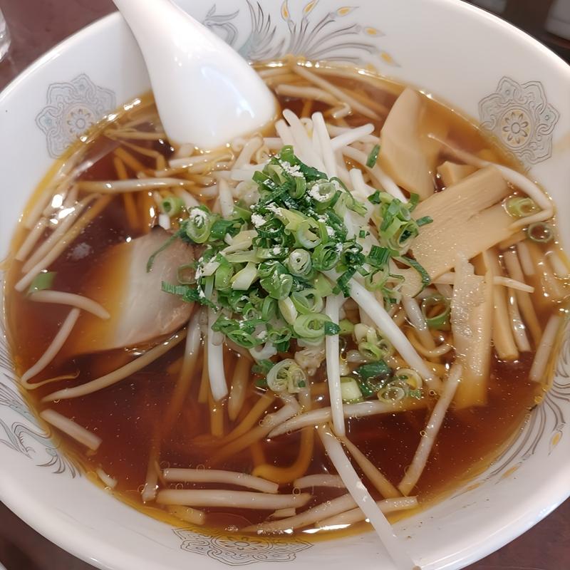ラーメン  (大)(雁飯店 茨木本店)