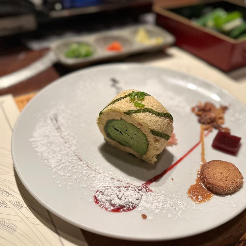 宇治抹茶と桜の和ロール(ころころ亭 平野別宅)