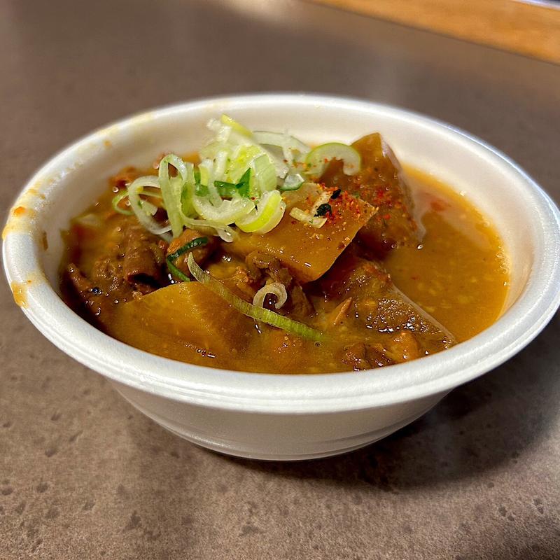 もつ煮(鳥ぎん)