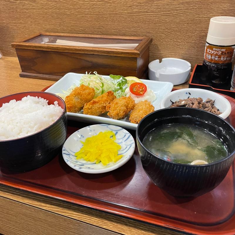 カキフライ定食(花いち )