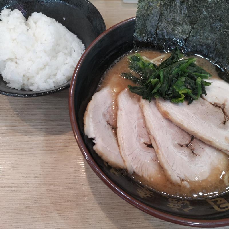 渡来武ラーメン　並(横浜らーめん 二代目 渡来武)