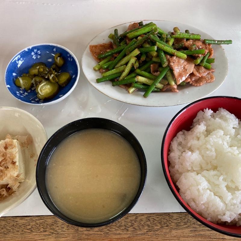 スタミナホルモン定食(峰食堂)