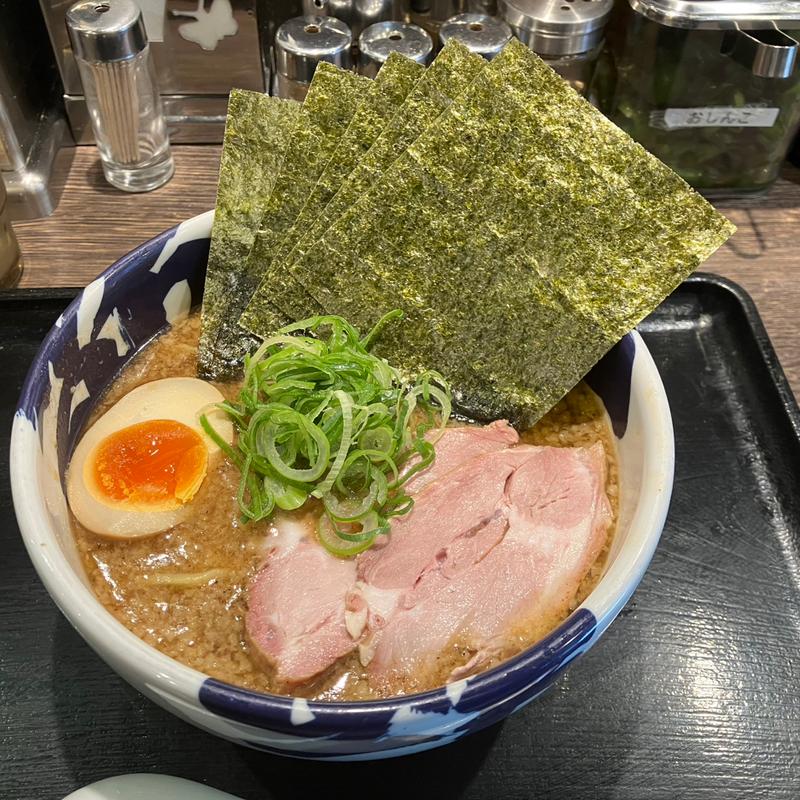 節骨こってりチャーシュー麺(節骨麺 たいぞう 三軒茶屋店 （ぶしこつめん たいぞう）)