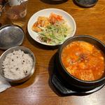 純豆腐チゲ定食 (ハンサラン )
