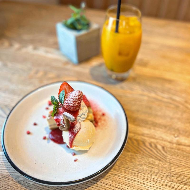 苺ちゃんのティラミスチーズケーキ(5 waters cafe)