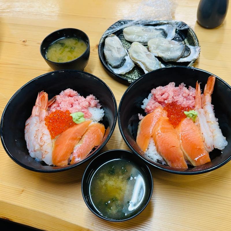 マイ海鮮丼(塩釜仲卸市場 マイ海鮮丼コーナー )