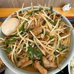 ホルモン辛味噌ラーメン(我流食堂総本店)
