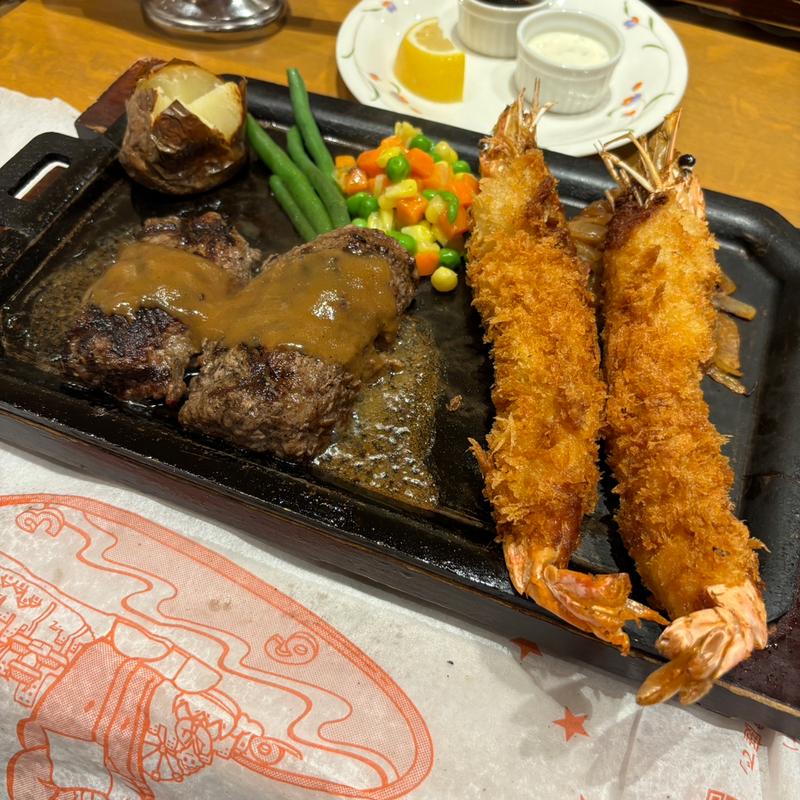 オリジナルハンバーグと海老フライ(ハングリータイガー ららぽーと海老名店)