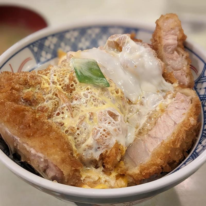 上カツ丼(とんかつ あけぼの)