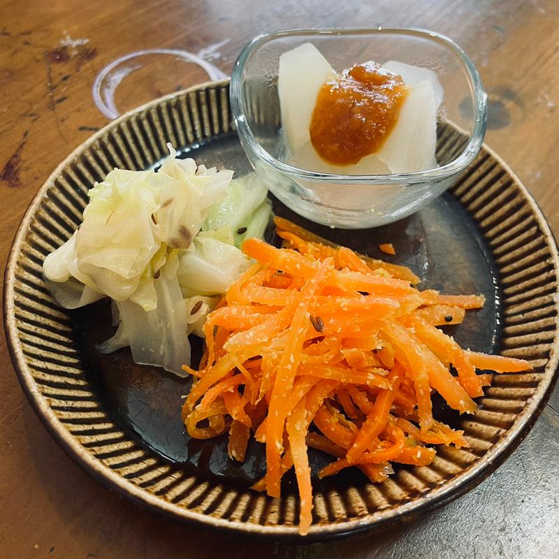 今日のお野菜のお皿(わたしの好物)