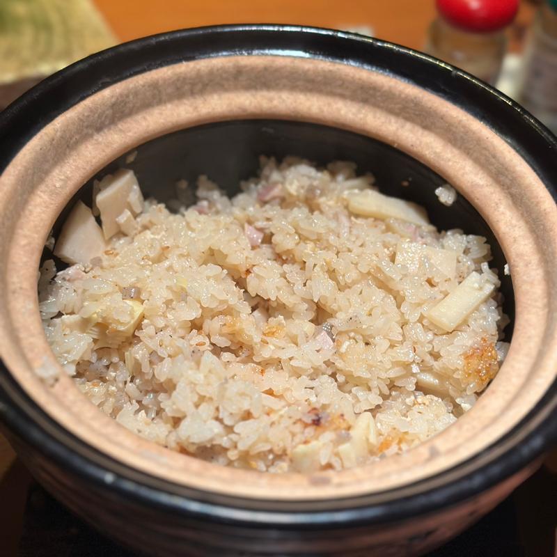 筍と鶏の土鍋炊き込みご飯(坐松本)