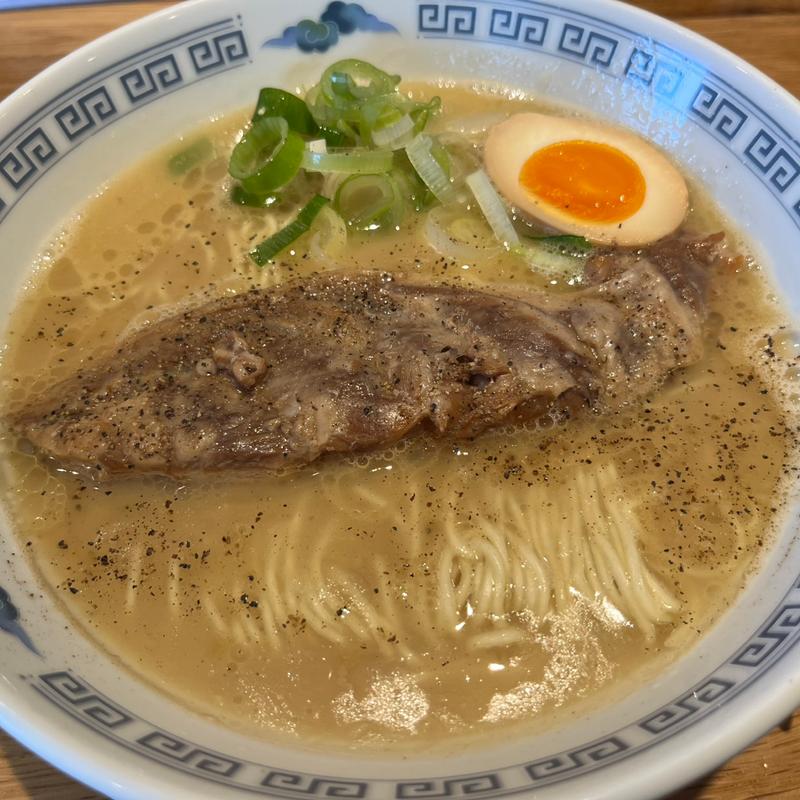 ぶた白湯ラーメン(バーグをくずせ！)