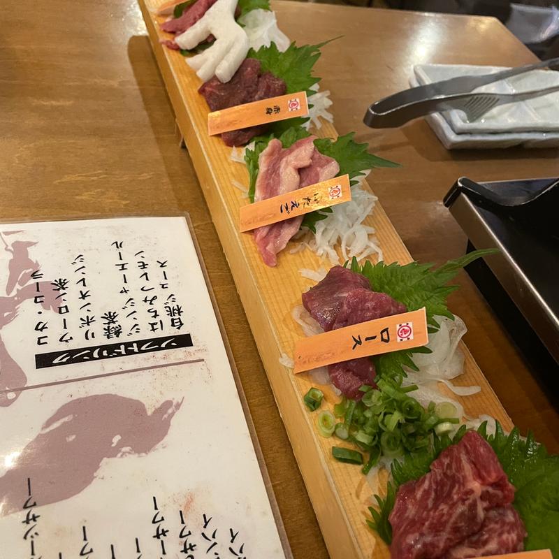 桜刺五点盛り(馬肉酒場 三村 熊本銀座通り店)