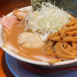 チャーシュー麺+白ネギ＋味玉+限定メンマ