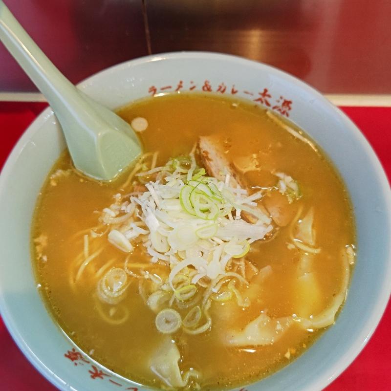ワンタンメン(ラーメン&カレー太源)